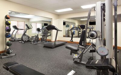 Wingate by Wyndham Raleigh South / Garner