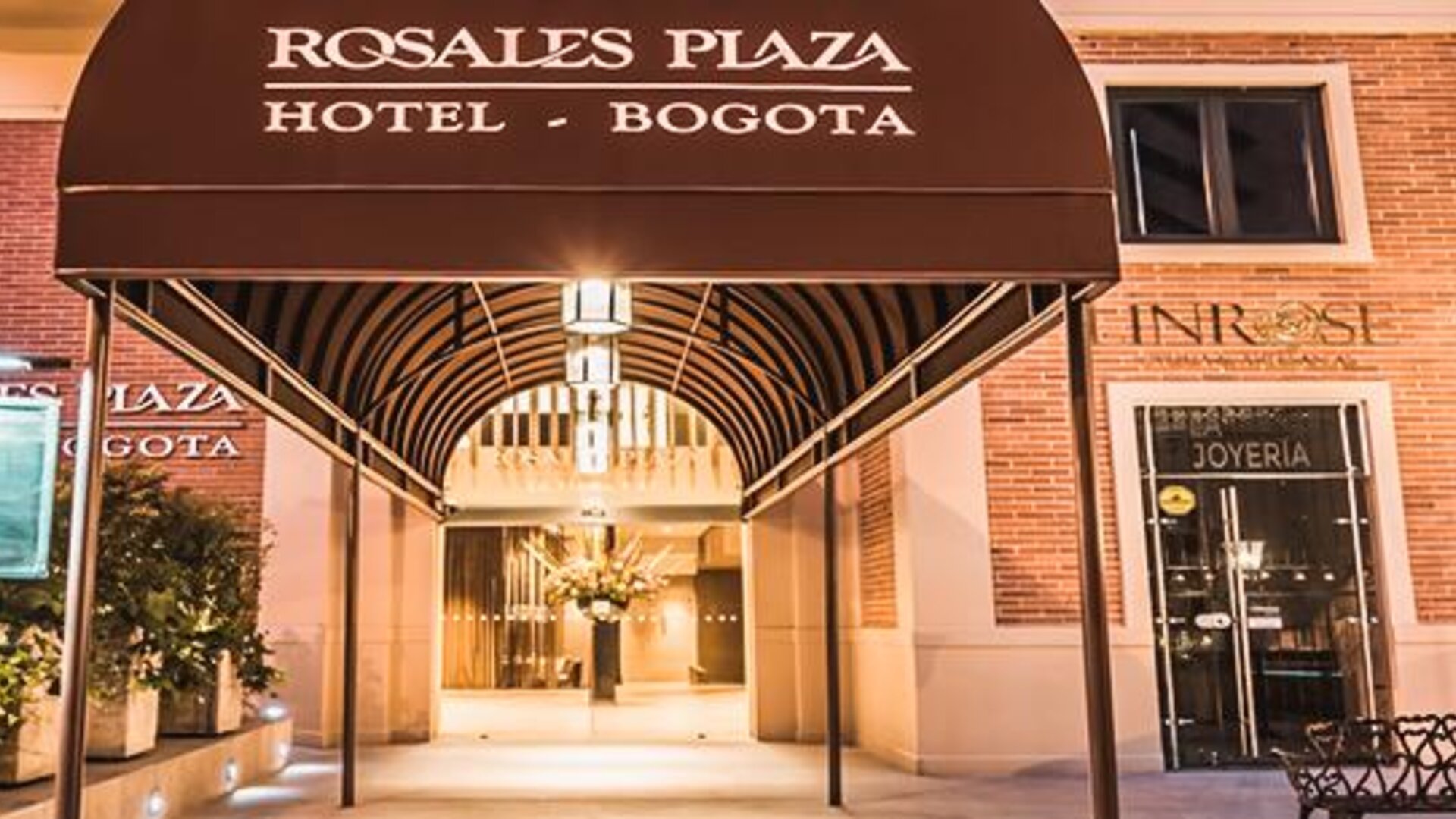 Hotel Rosales Plaza
