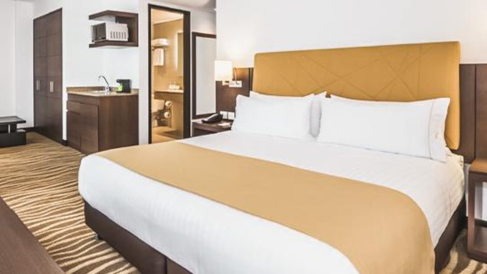 Holiday Inn Express & Suites Bogotá DC