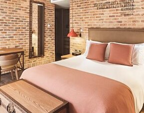 The Artisan D.C Hotel, Autograph Collection