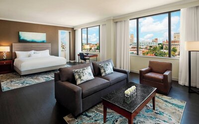Delta Hotels by Marriott Richmond Downtown