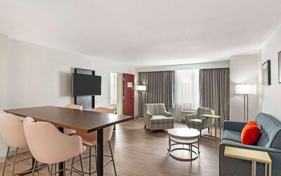 Best Western Premier Richmond City Gateway