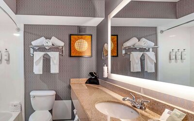 Best Western Premier Richmond City Gateway