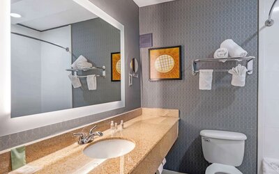 Best Western Premier Richmond City Gateway