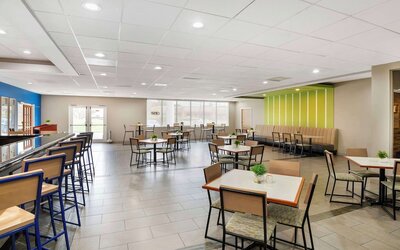 Best Western Premier Richmond City Gateway