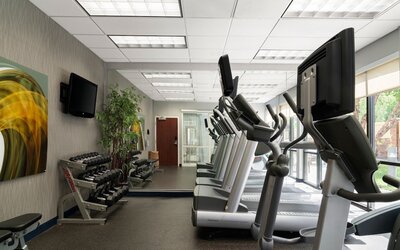Courtyard by Marriott Richmond North