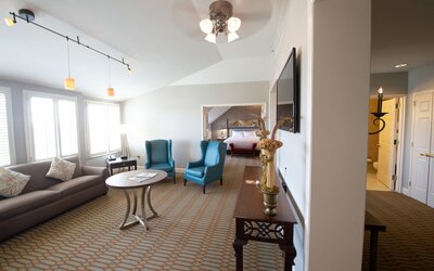 Virginia Crossings Hotel, Tapestry Collection by Hilton