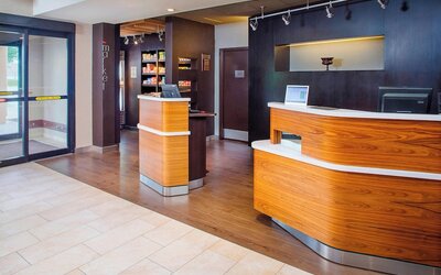 Courtyard by Marriott Richmond Airport