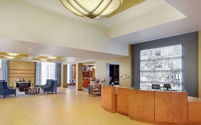 DoubleTree by Hilton Richmond Airport