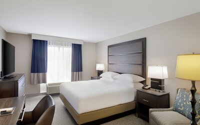 DoubleTree by Hilton Richmond Airport