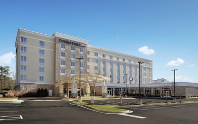 DoubleTree by Hilton Richmond Airport