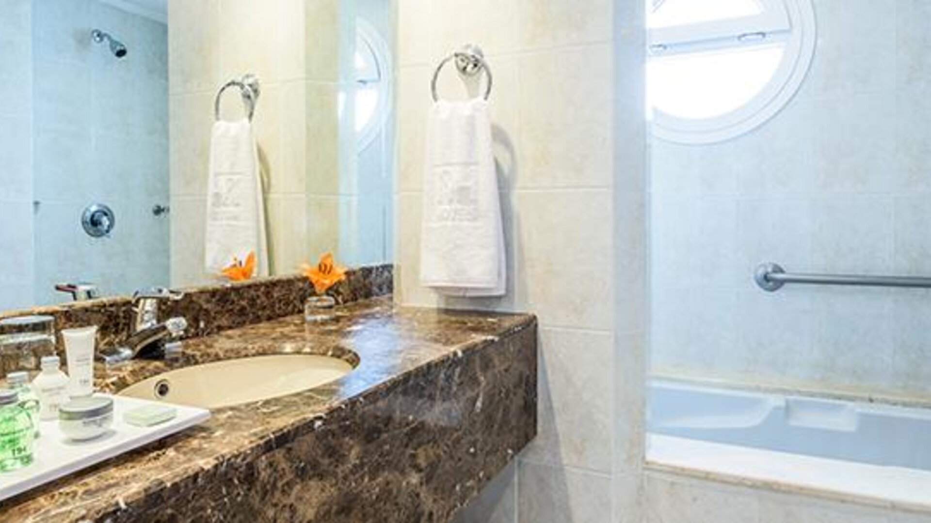 NH Bogotá Pavillon Royal