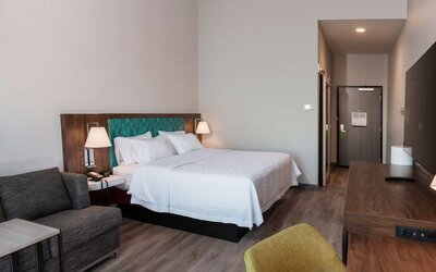Hampton Inn Riverside March Air Force Base