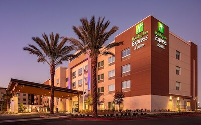 Holiday Inn Express & Suites Moreno Valley - Riverside by IHG