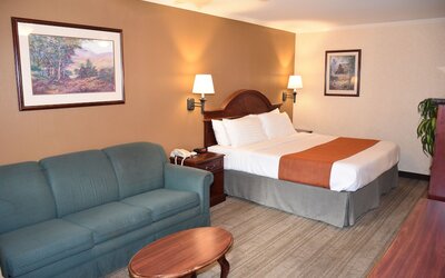 Dynasty Suites Redlands