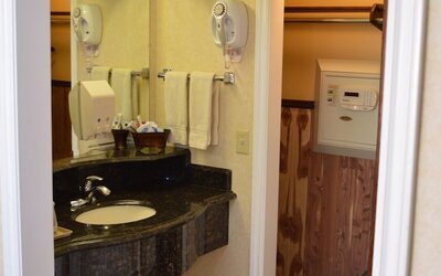 Dynasty Suites Redlands