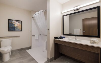 Everhome Suites San Bernardino - Loma Linda