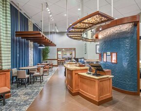 Hyatt Place Riverside Downtown