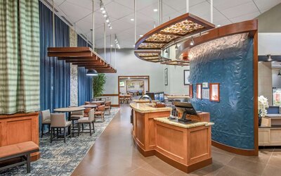Hyatt Place Riverside Downtown