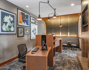 Hyatt Place Riverside Downtown