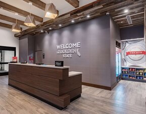 Hampton Inn Riverside Downtown