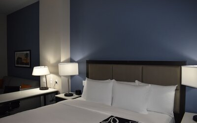 La Quinta Inn & Suites by Wyndham San Bernardino