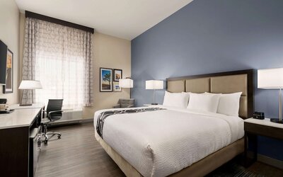 La Quinta Inn & Suites by Wyndham San Bernardino