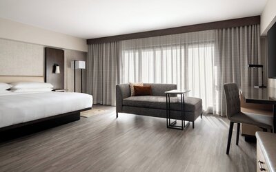 Marriott Riverside at the Convention Center