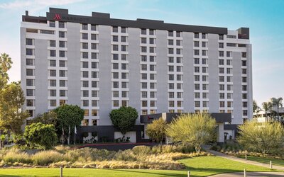 Marriott Riverside at the Convention Center