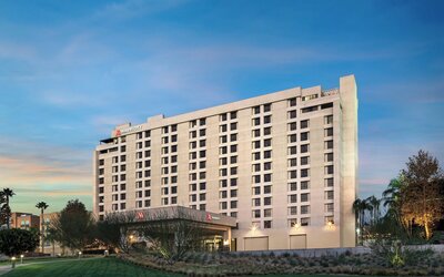 Marriott Riverside at the Convention Center