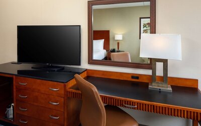 DoubleTree by Hilton Boston North Shore