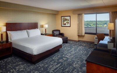DoubleTree by Hilton Boston North Shore