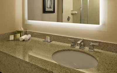 DoubleTree by Hilton Boston North Shore