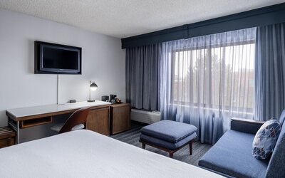 Courtyard by Marriott Salt Lake City Airport