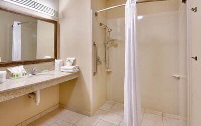Holiday Inn Hotel & Suites Salt Lake City-Airport West by IHG