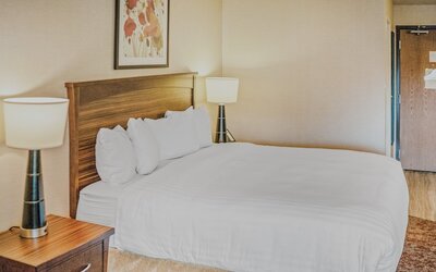Crystal Inn Hotel & Suites Salt Lake City