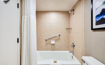 DoubleTree by Hilton Hotel Salt Lake City Airport