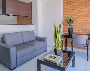 ICON 48 Luxury Apartasuites