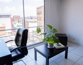 ICON 48 Luxury Apartasuites