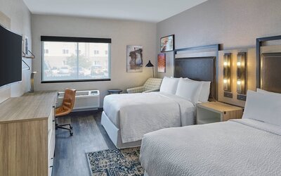 Room, 1 King Bed (Mobility Accessible, Tub)
