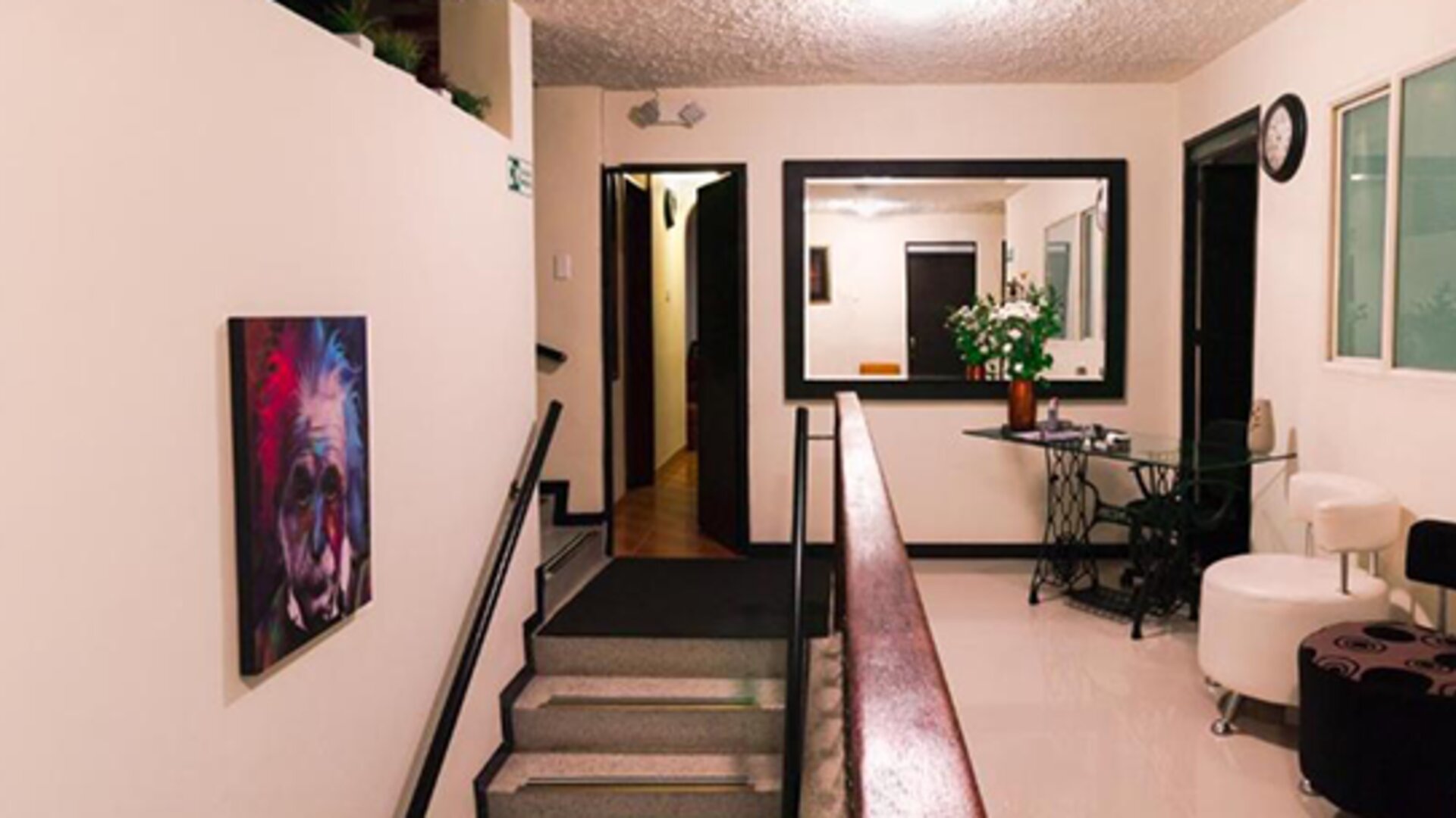 Alojate IN Galerías