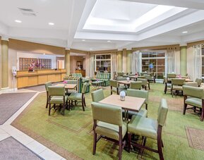 La Quinta Inn & Suites by Wyndham Salt Lake City Airport