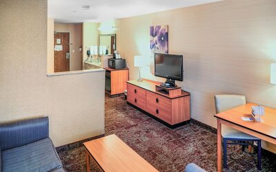 Crystal Inn Hotel & Suites Midvalley