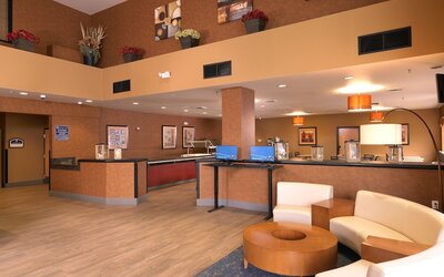 Crystal Inn Hotel & Suites West Valley City