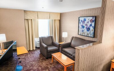 Crystal Inn Hotel & Suites West Valley City