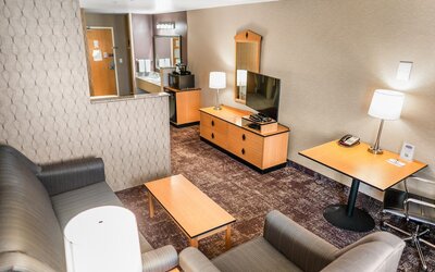 Crystal Inn Hotel & Suites West Valley City