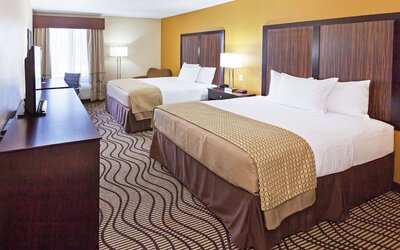 La Quinta Inn & Suites by Wyndham Floresville