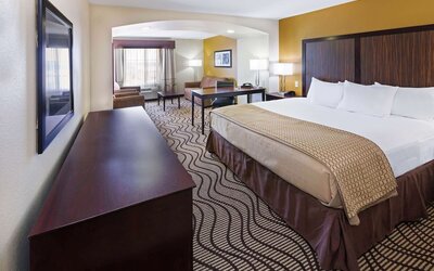 La Quinta Inn & Suites by Wyndham Floresville