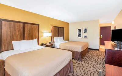 La Quinta Inn & Suites by Wyndham Floresville