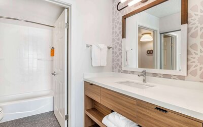 Sonesta ES Suites San Antonio Downtown Alamo Plaza